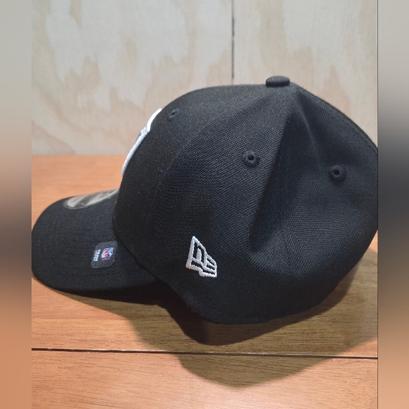 Las Vegas Raiders New Era 9FORTY Adjustable Cap Black NFL NWT - Picture 6 of 9